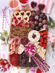 Tips For a Perfect Charcuterie Board on Valentines Day